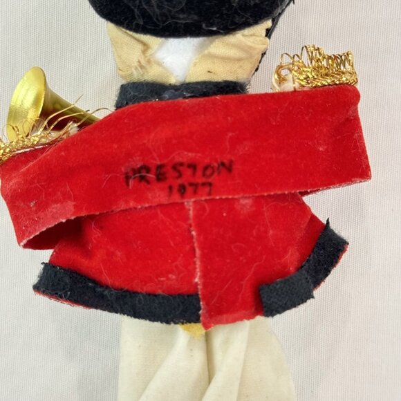 Lot Of 18 Vintage Christmas Holiday Ornaments & Brush Tree Decor Flocked Plastic - Picture 8 of 9